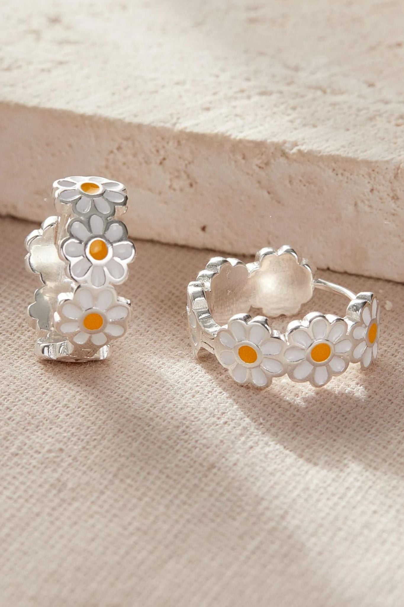 sterling-silver-daisy-hoops-latch-fastenings
