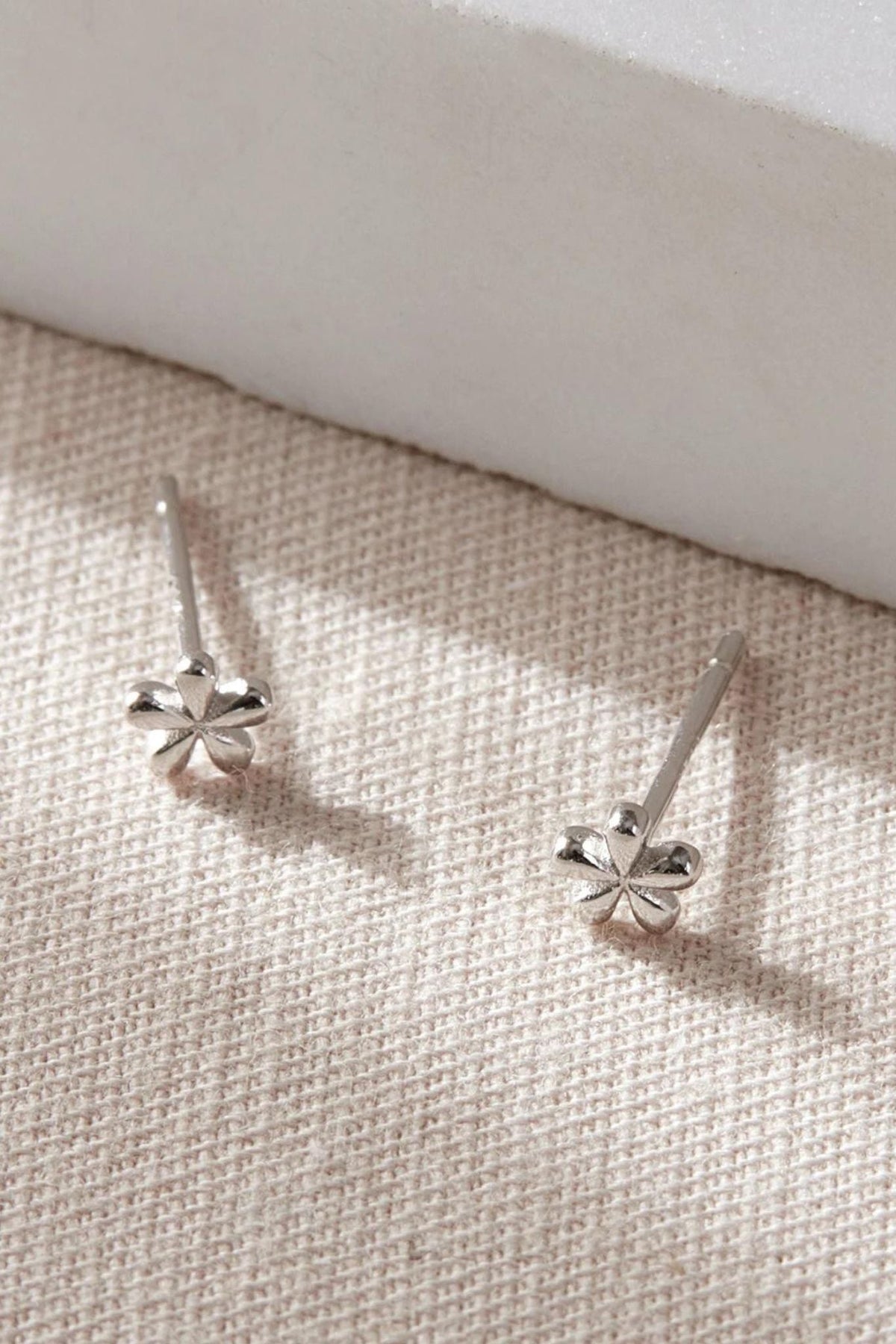 sterling-silver-dainty-floral-studs-4mm-in-silver