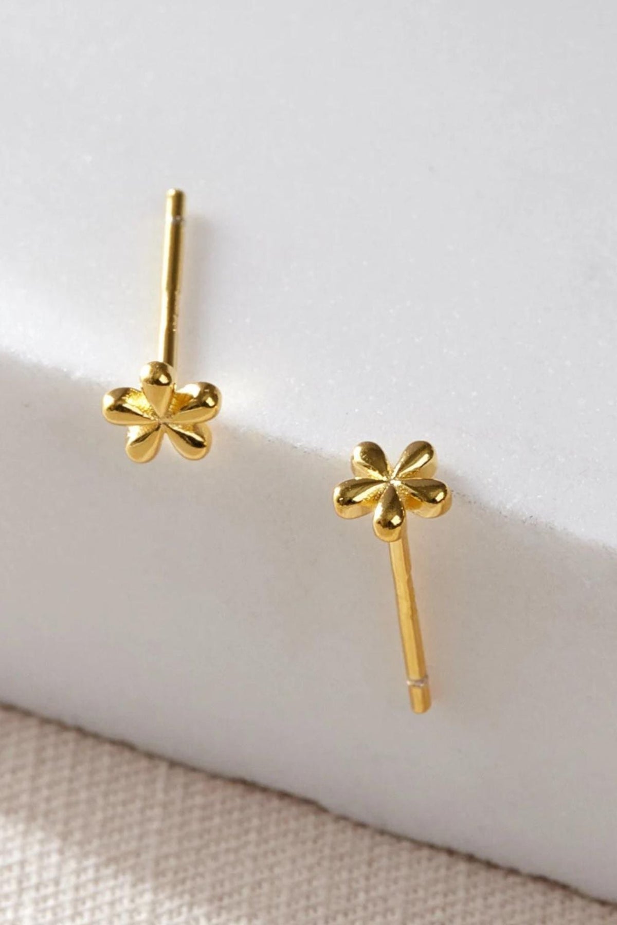 sterling-silver-dainty-floral-studs-4mm-in-gold
