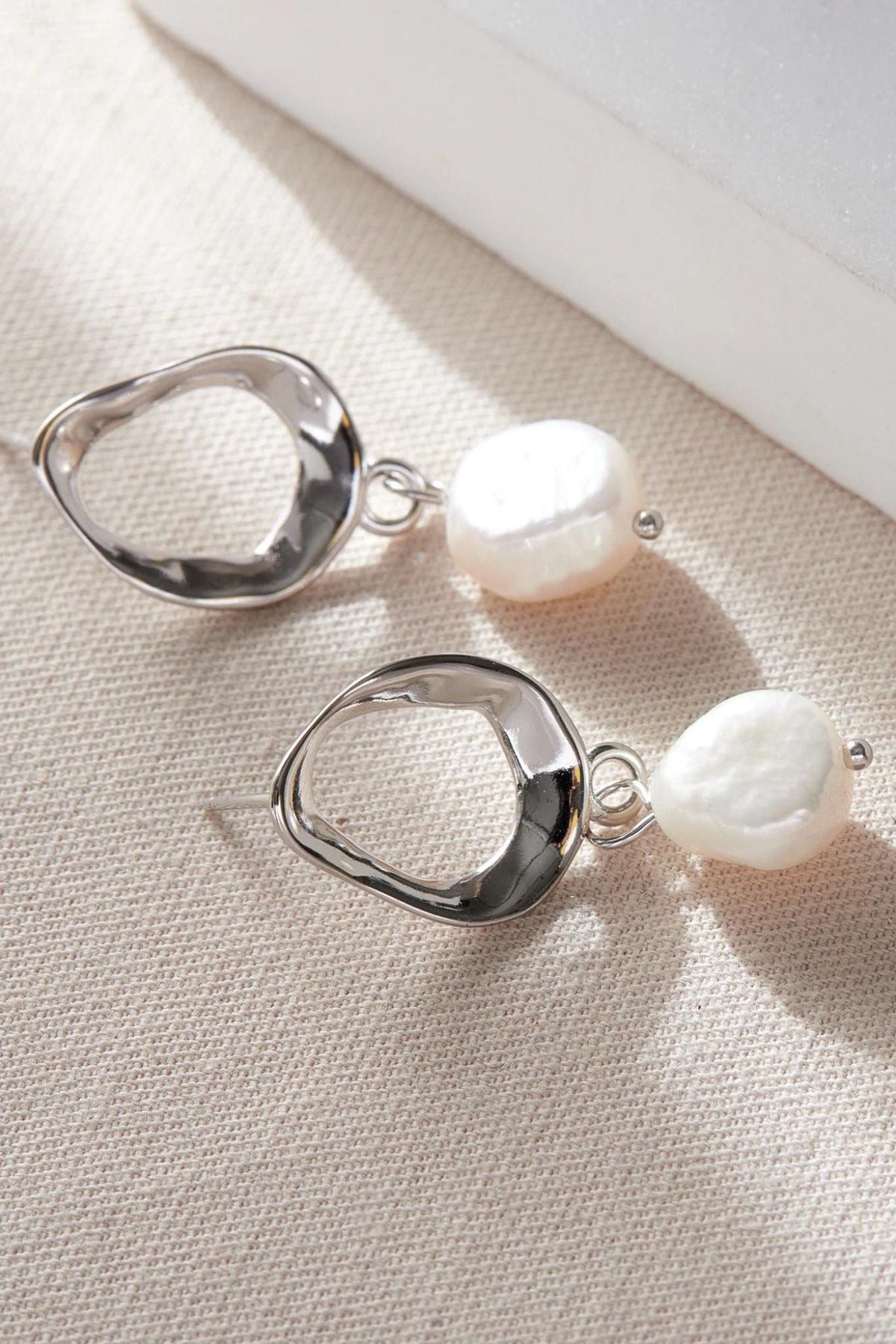 sterling-silver-baroque-pearl-drop-earrings-in-silver