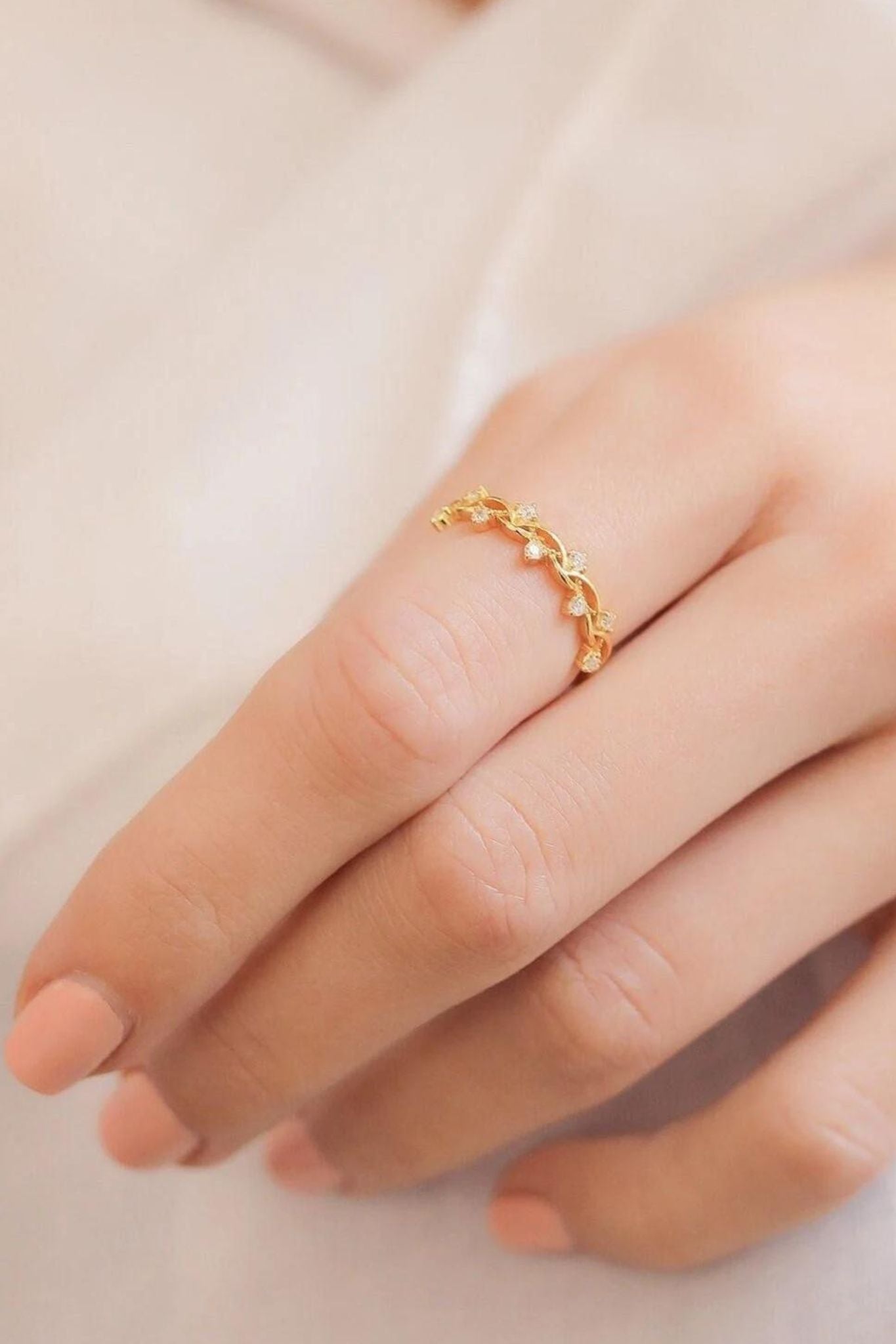 sterling-silver-cz-branch-ring-model-finger