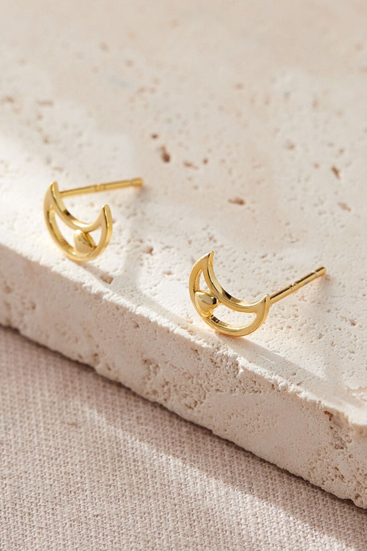 sterling-silver-openwork-moon-heart-studs-in-gold