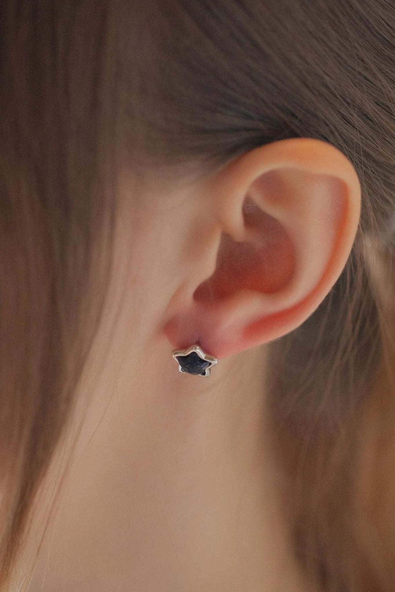 sterling-silver-black-star-studs-model