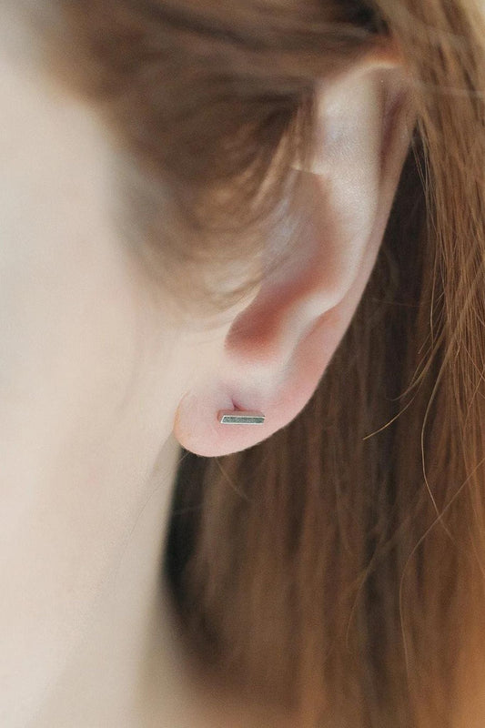 sterling-silver-bar-stud-in-silver-model