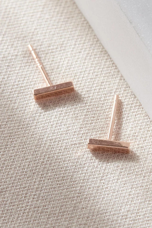 sterling-silver-bar-stud-in-rose-gold
