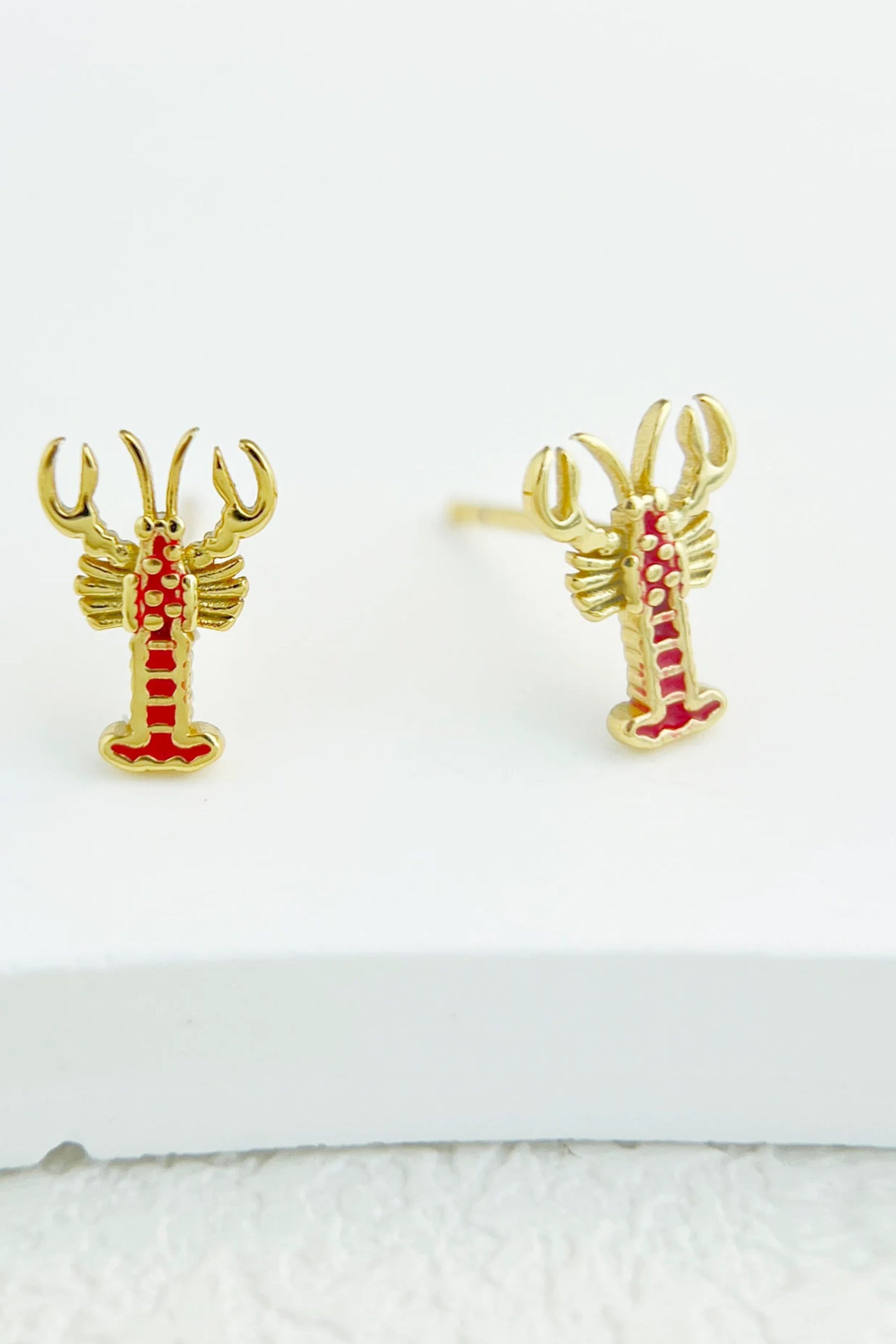 sterling-silver-lobster-studs-in-gold