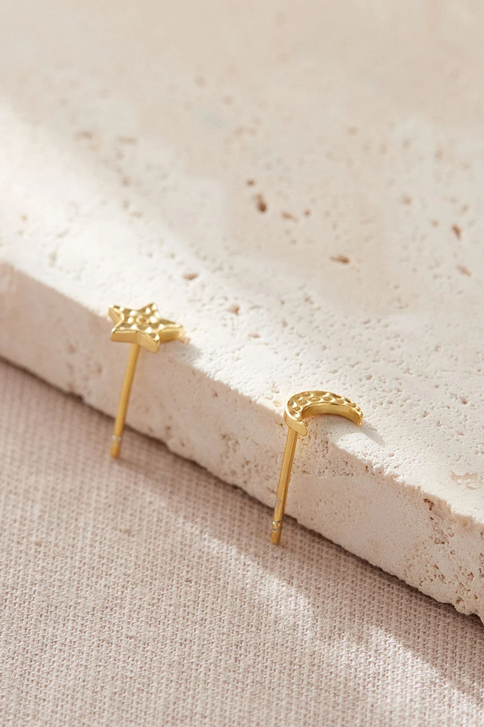 sterling-silver-star-moon-mismatched-hammered-studs-in-gold-pair