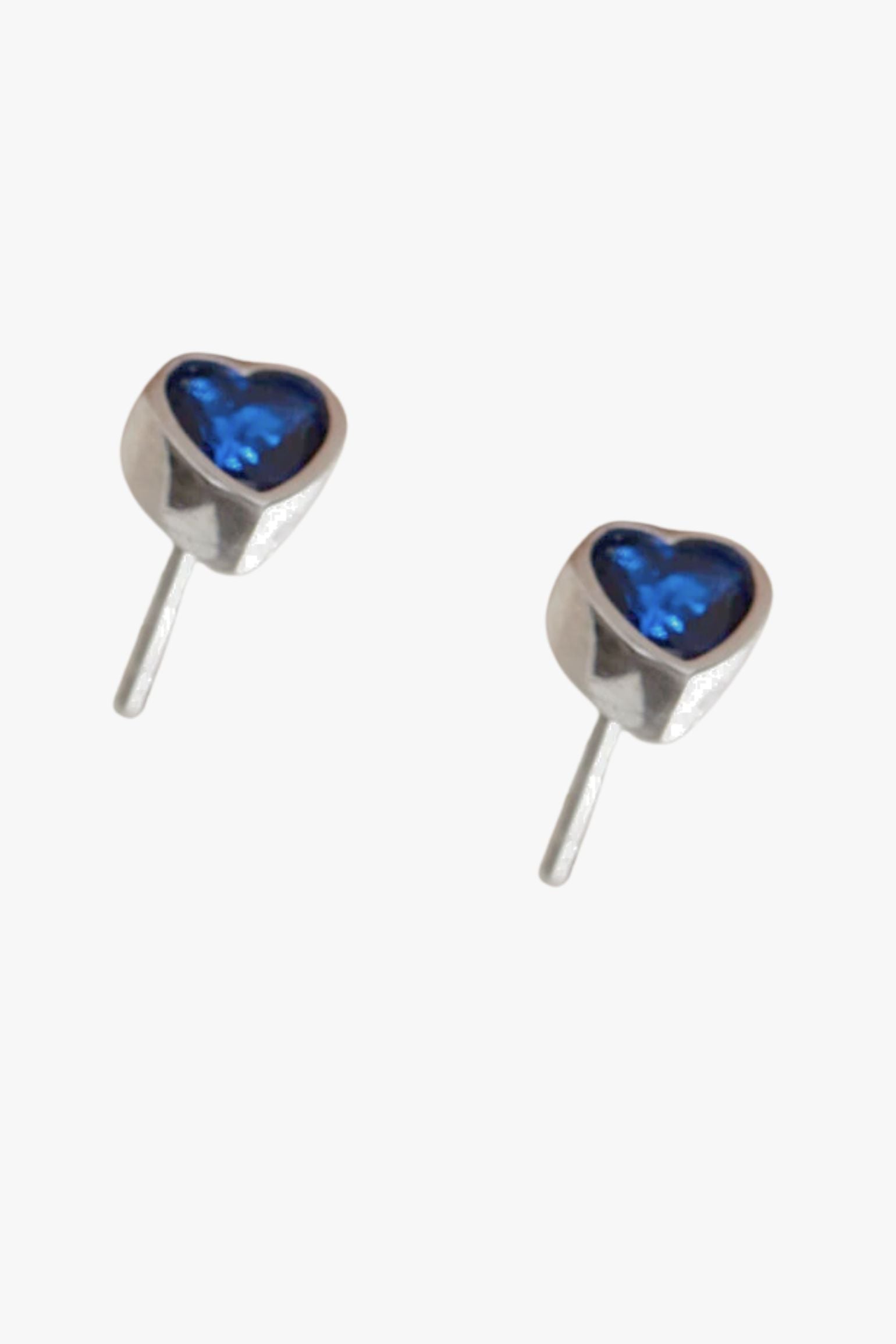sterling-silver-cz-heart-studs-in-silver-blue