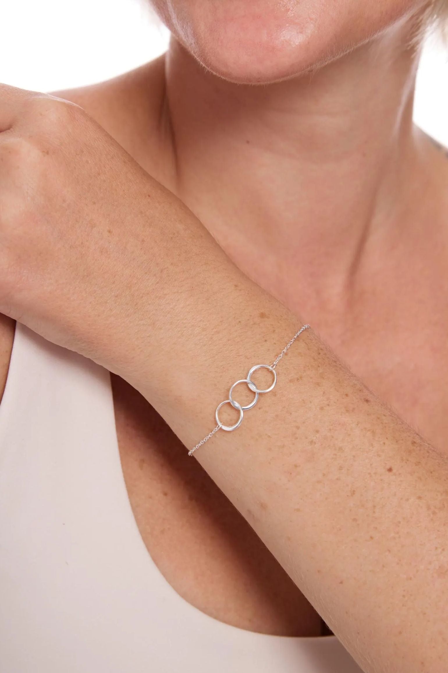 sterling-silver-three-circles-bracelet-30th-model