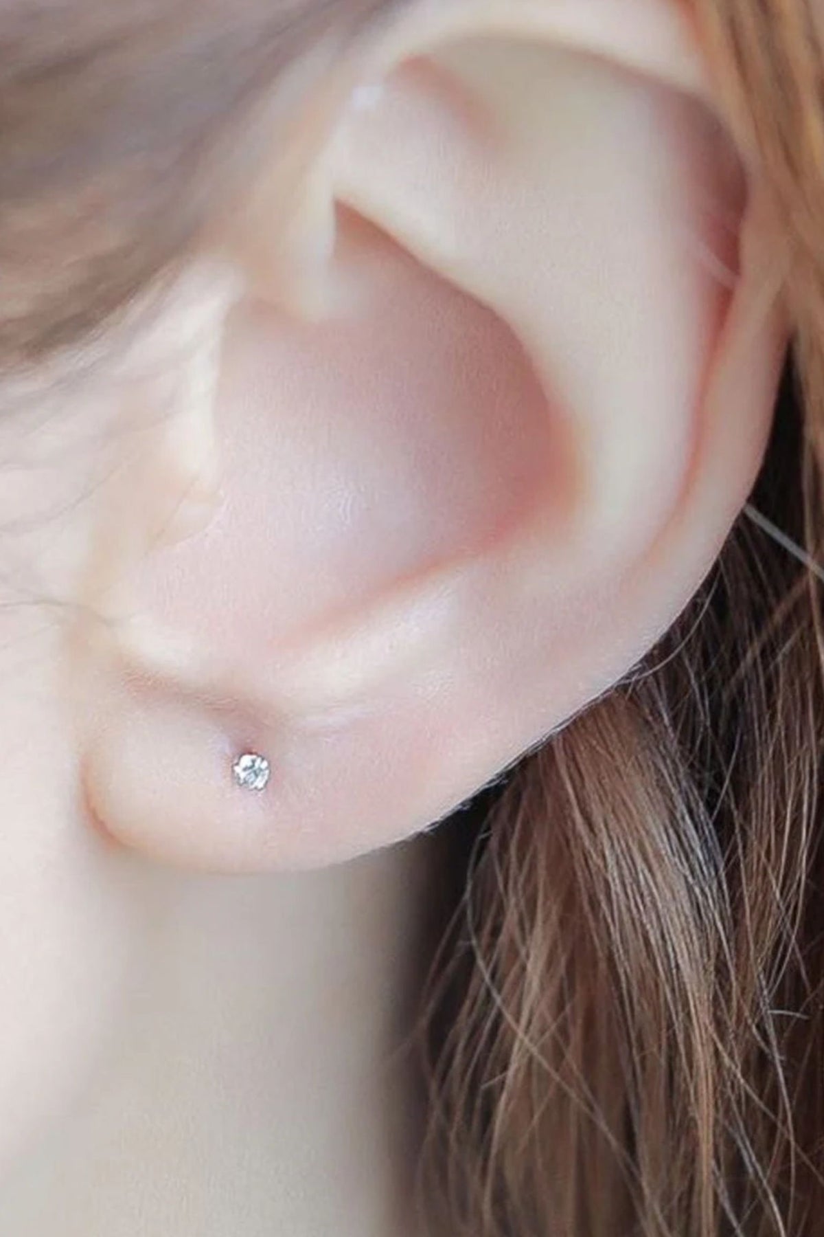 sterling-silver-cz-2-5mm-studs-in-silver-white-model