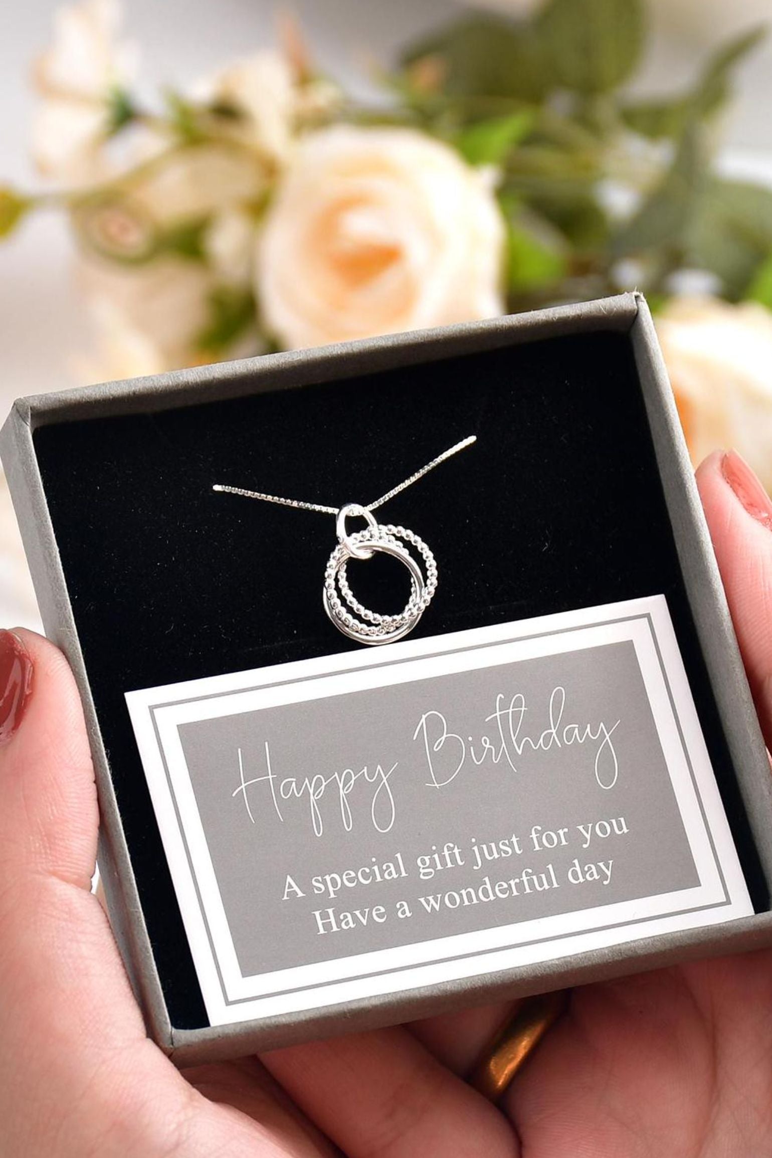 sterling-silver-three-rings-dotted-necklace-birthday-giftbox