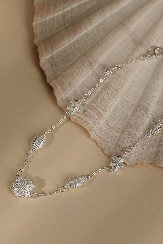sterling-silver-seashell-bracelet-closeup