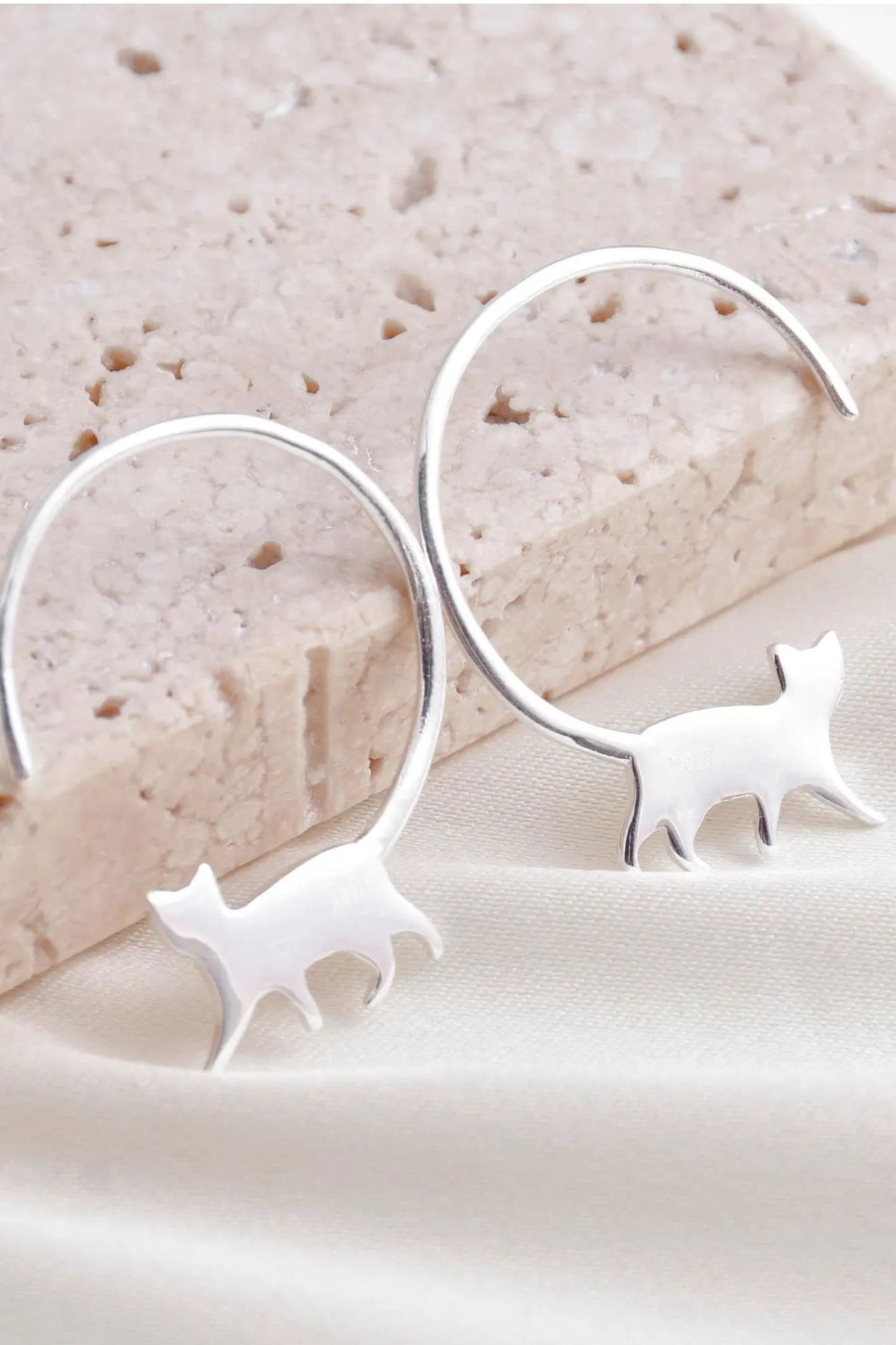sterling-silver-cat-hoops-in-silver-closuep