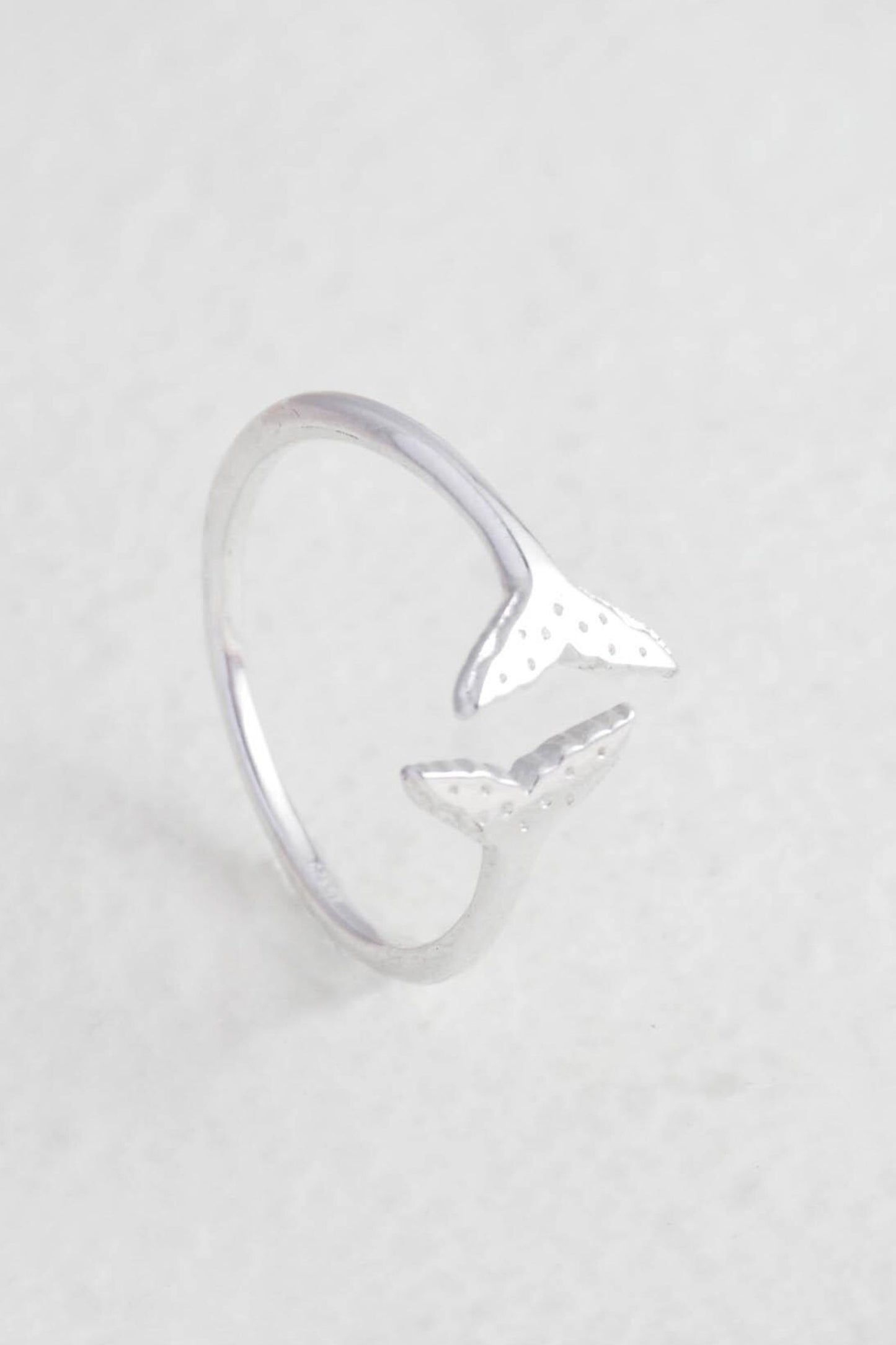 sterling-silver-whale-tail-ring-closeup