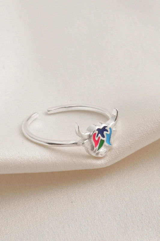 sterling-silver-colourful-highland-cow-ring-closeup