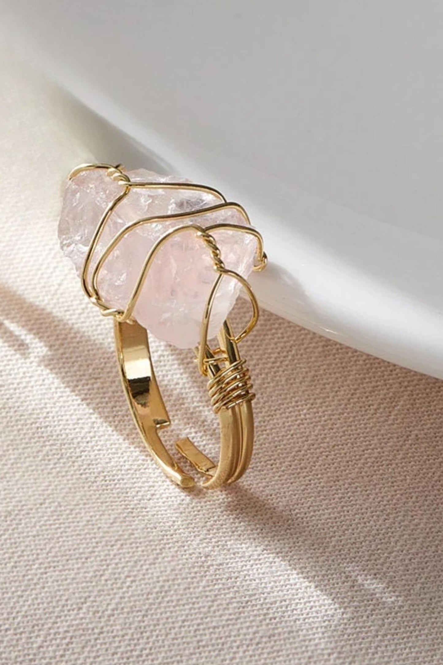 crystal-wire-wrap-ring-in-gold-closeup