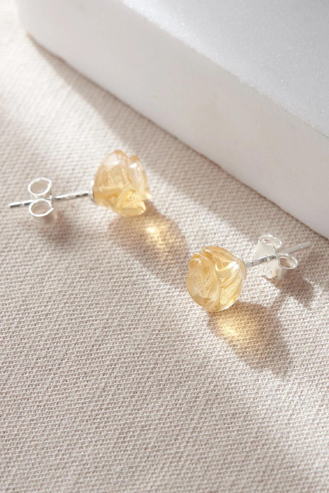 sterling-silver-citrine-rose-studs-closeup