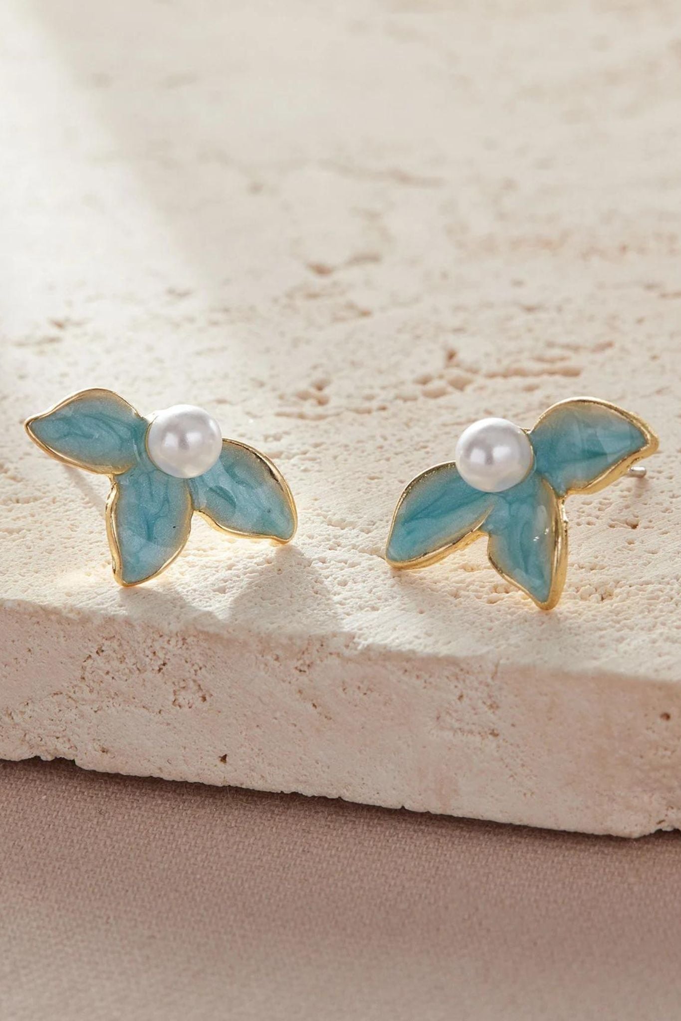 blue-lily-flower-stud-earrings
