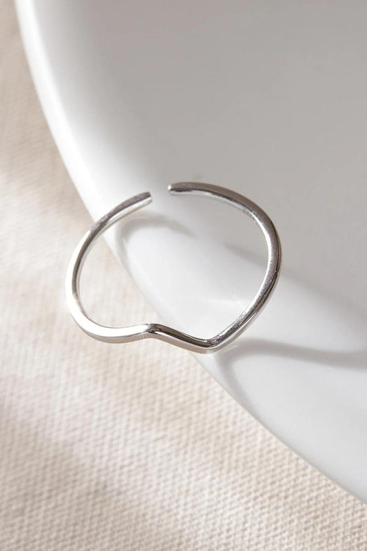 sterling-silver-adjustable-wishbone-ring-closeup