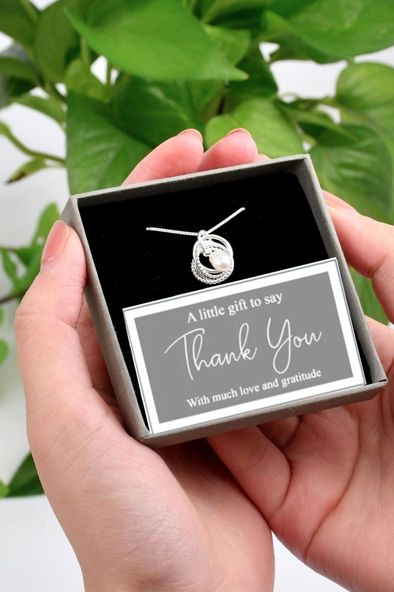 sterling-silver-freshwater-pearl-necklace-thank-you-gift-box