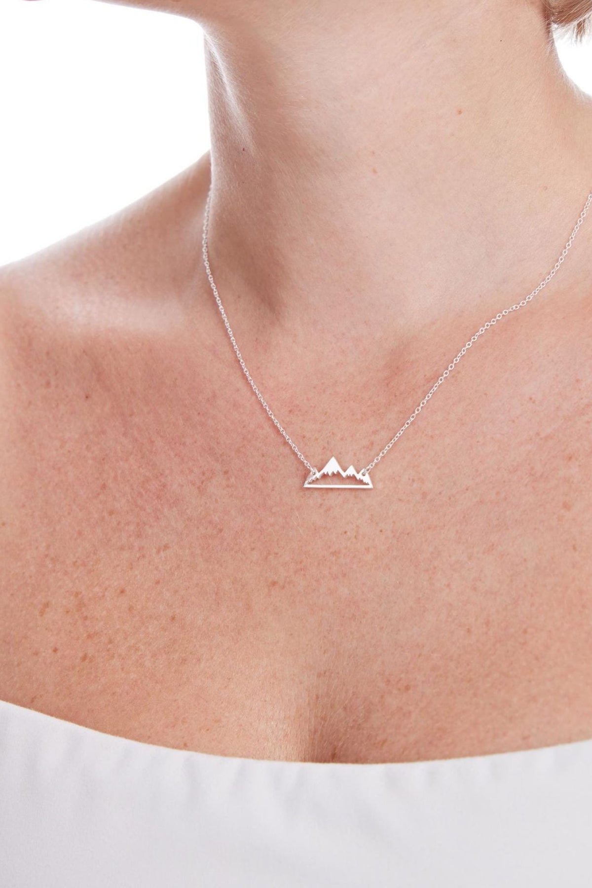 sterling-silver-snow-capped-mountain-necklace-model-neckline
