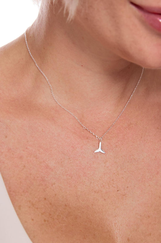 sterling-silver-whale-tail-necklace-model-neckline